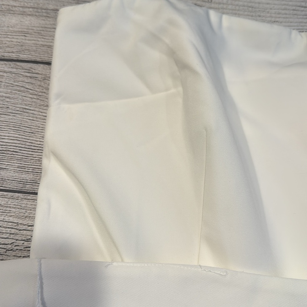New York & Company Shorts Romper off white size L NWT - Picture 13 of 16
